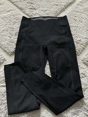Spanx Every Wear Active High Waisted 7/8 Leggings with Pockets